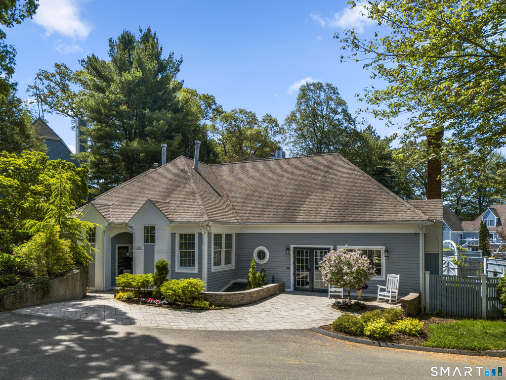 2124 Old Pond Lane - Photo 4