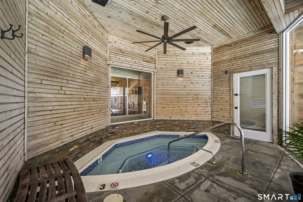 2124 Old Pond Lane - Photo 11
