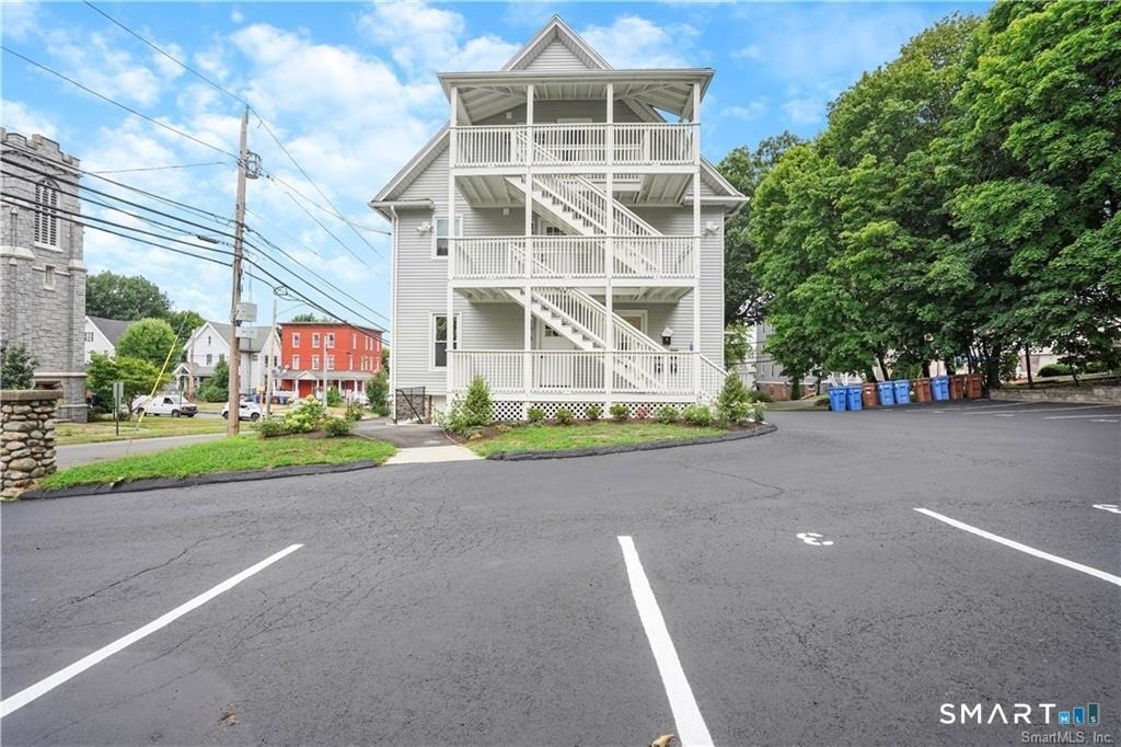 174 Coram Avenue - Photo 11