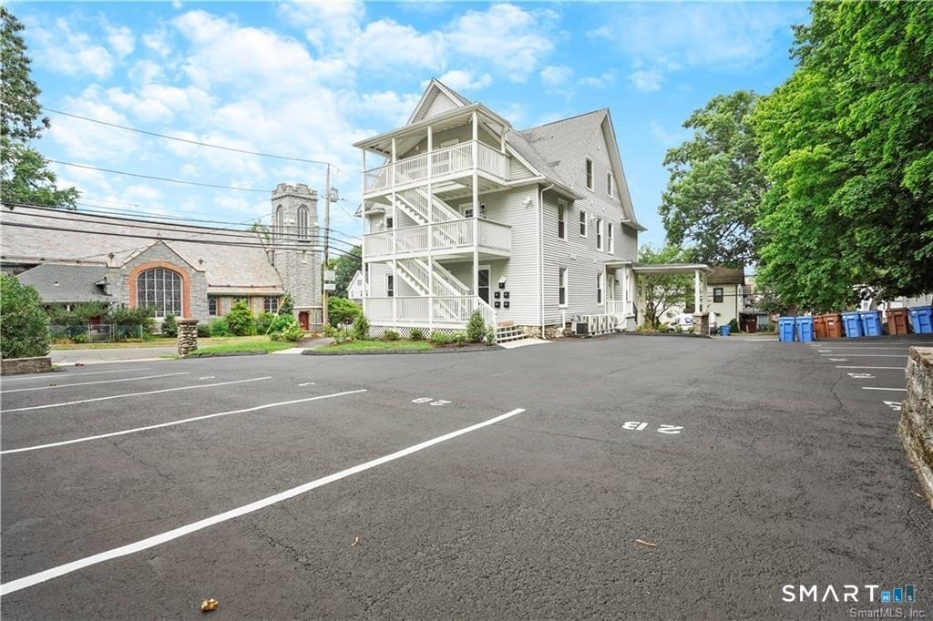 174 Coram Avenue - Photo 10