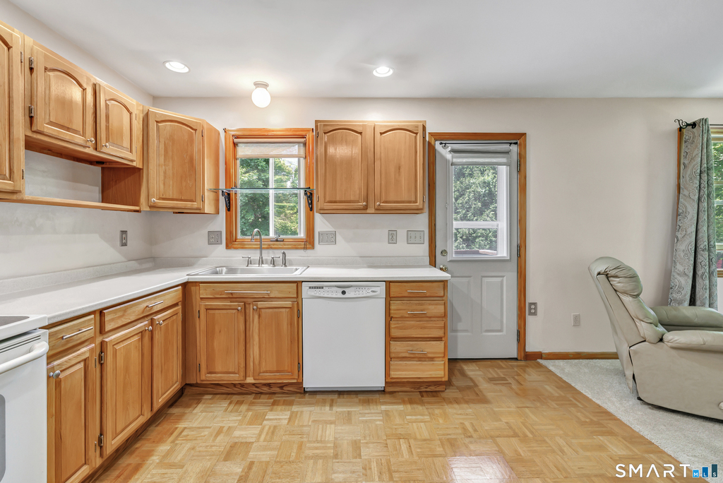 5b Saxony Drive - Photo 10