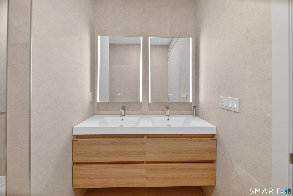 251 Riverside Avenue - Photo 11
