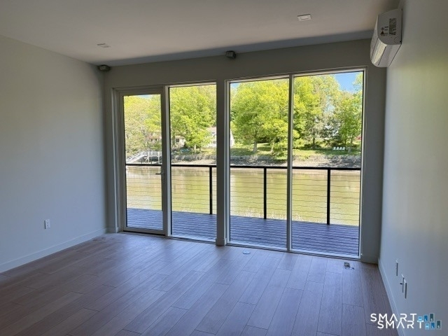 253 Riverside Avenue - Photo 8