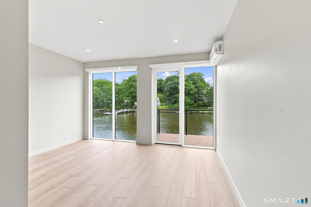 253 Riverside Avenue - Photo 13