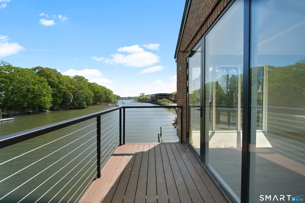253 Riverside Avenue - Photo 9