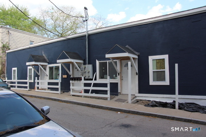 33 Lake Street - Photo 2