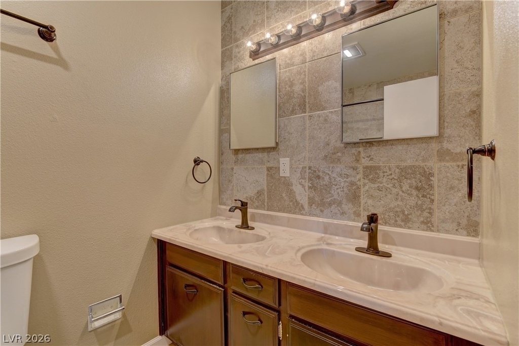 3896 Acapulco Avenue - Photo 20