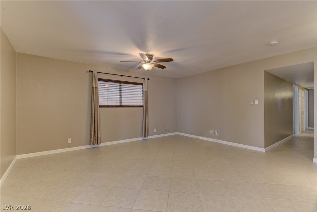 3896 Acapulco Avenue - Photo 6