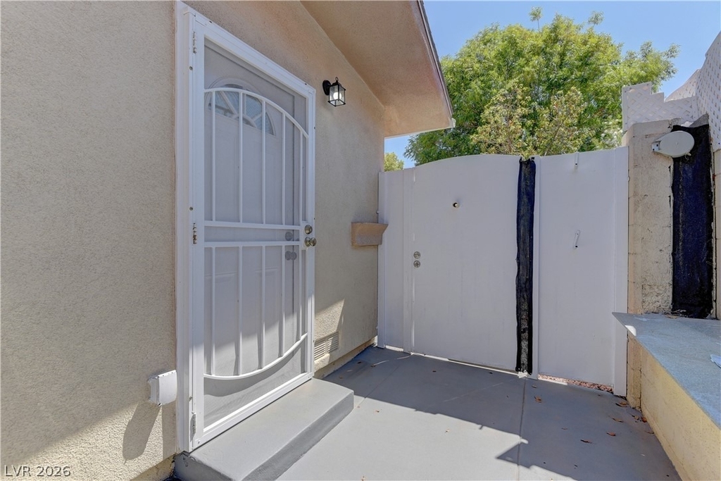3896 Acapulco Avenue - Photo 26