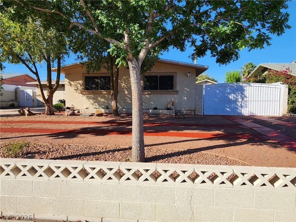 3896 Acapulco Avenue - Photo 38