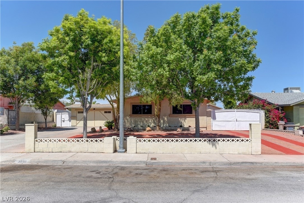 3896 Acapulco Avenue - Photo 2