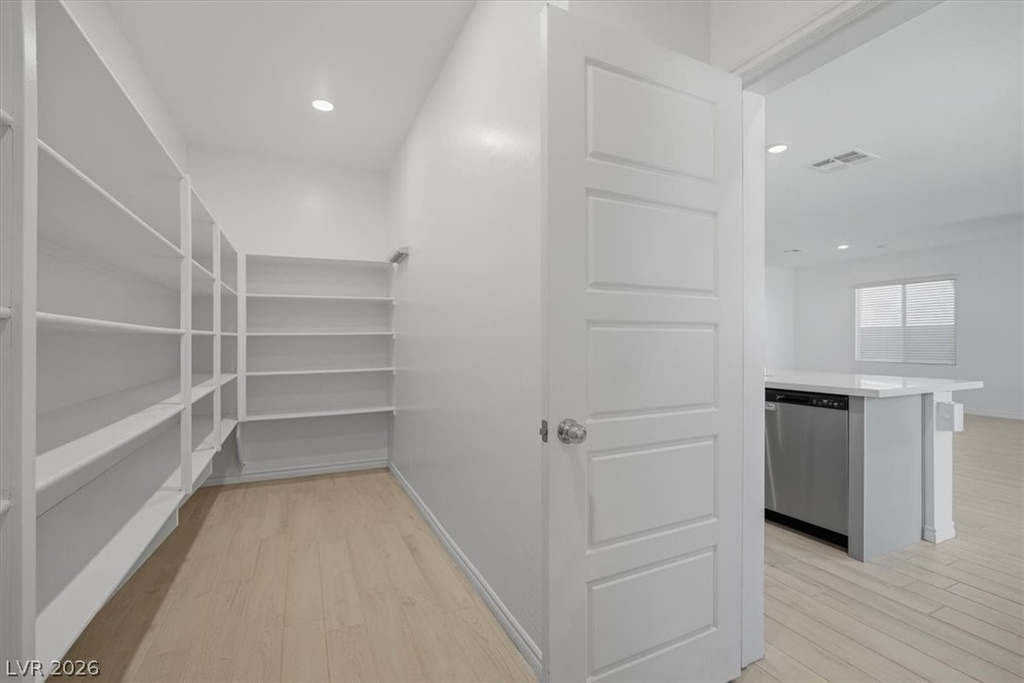 294 Mount Williamson Street - Photo 4