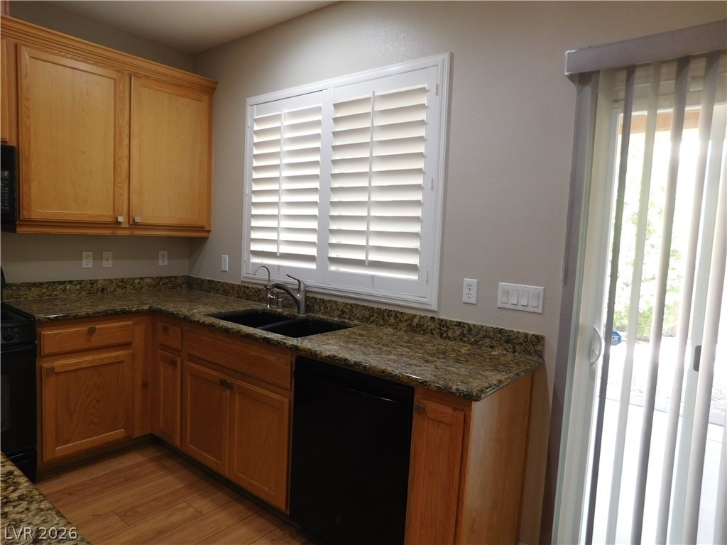 913 Ambrosia Drive - Photo 5