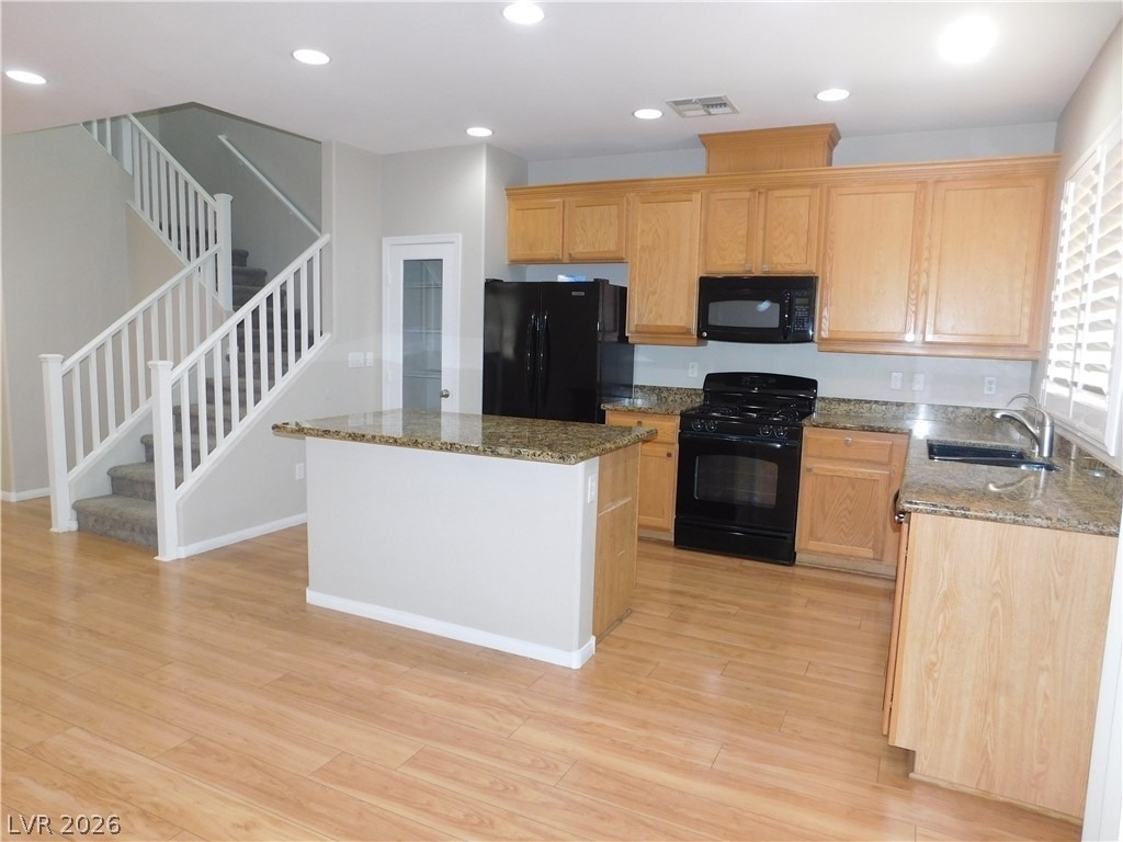 913 Ambrosia Drive - Photo 4