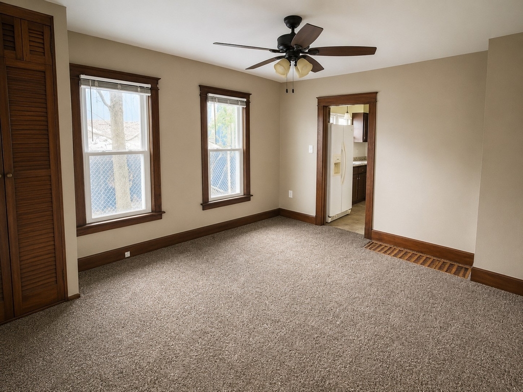 305 Adams Avenue - Photo 0