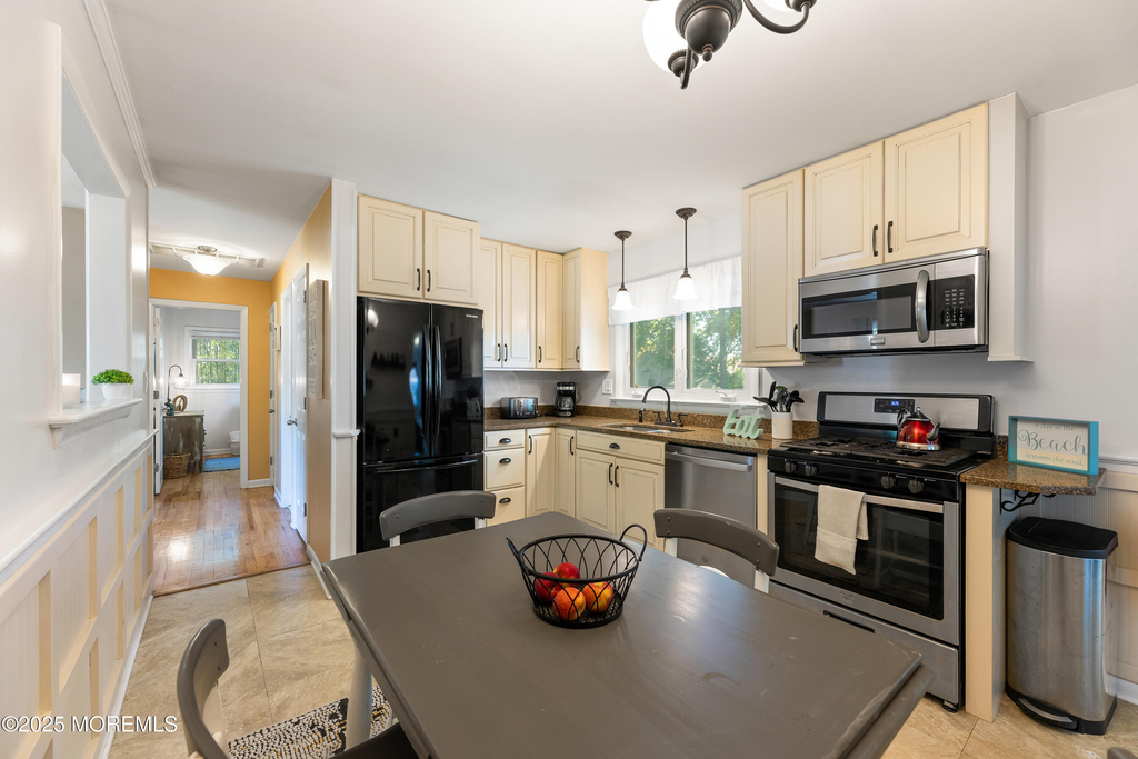 2202 Beach Boulevard - Photo 14
