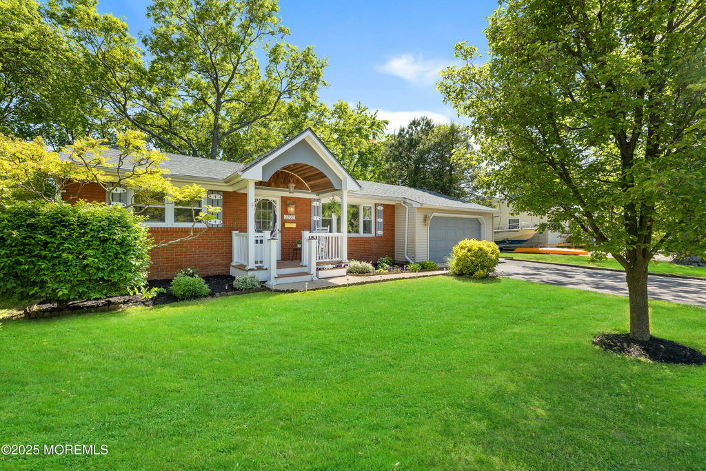 2202 Beach Boulevard - Photo 4