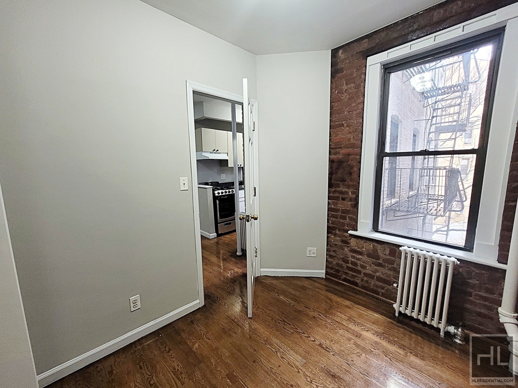 East 13 Street - Photo 2