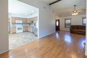 1512 Jabbet Drive - Photo 8