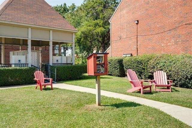 226 Samuel Boulevard - Photo 17
