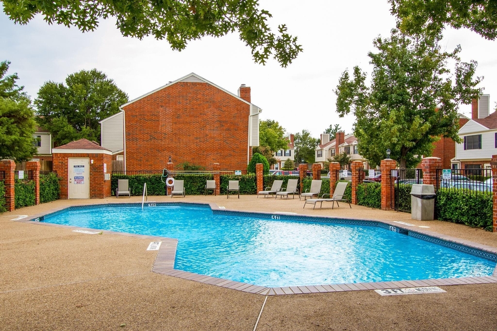 226 Samuel Boulevard - Photo 20
