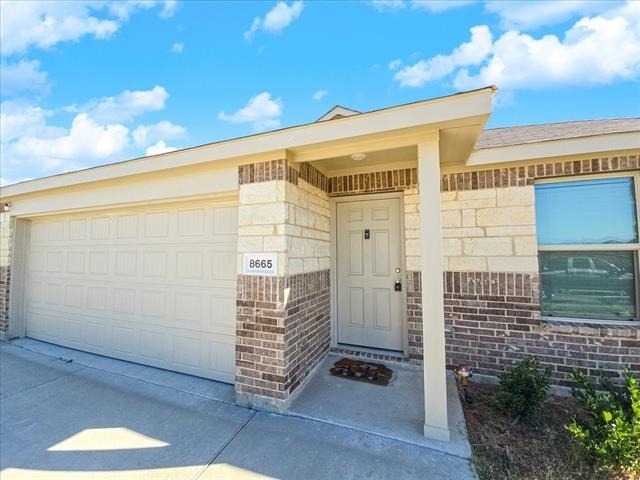 8665 Becker Avenue - Photo 3