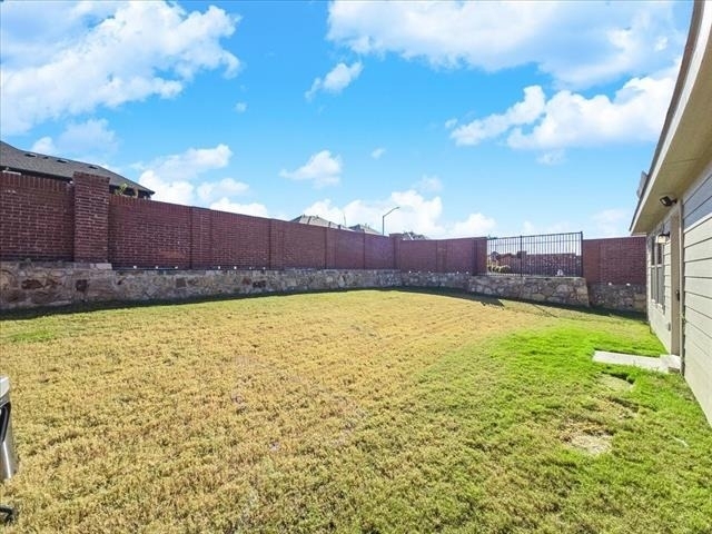 8665 Becker Avenue - Photo 5