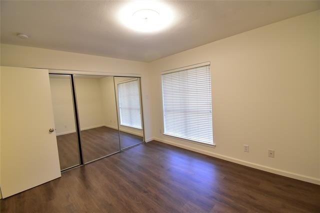 7525 Holly Hill Drive - Photo 11