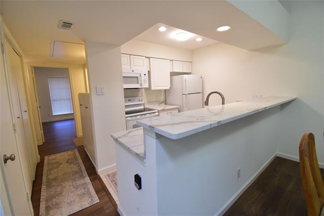 7525 Holly Hill Drive - Photo 2