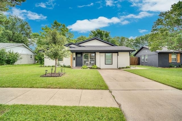 206 E Chico Drive - Photo 0