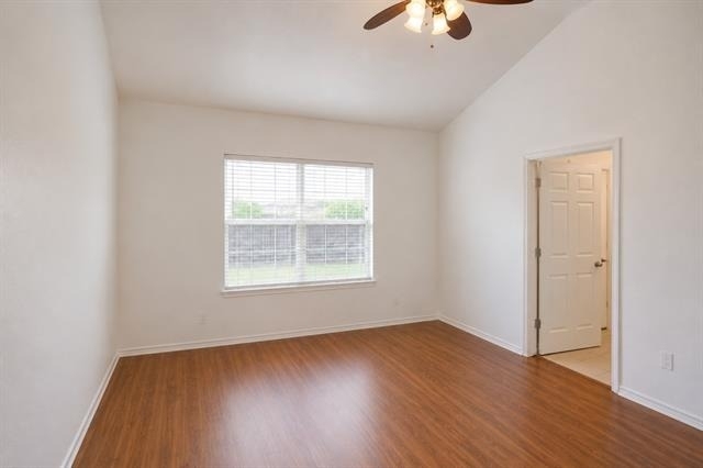 320 Woodgrove Drive - Photo 9