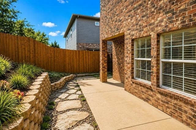 320 Woodgrove Drive - Photo 12