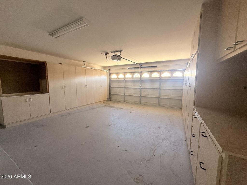 2618 N 107th Lane - Photo 4