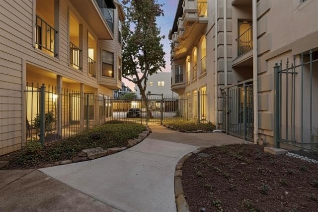 3105 San Jacinto Street - Photo 6