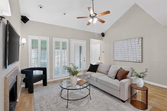 3105 San Jacinto Street - Photo 2