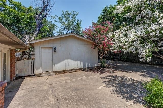 6948 Valhalla Road - Photo 32