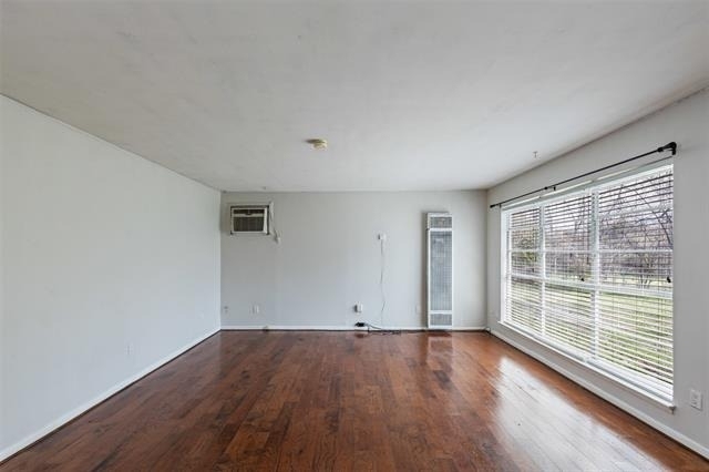 3721 Marks Place - Photo 12