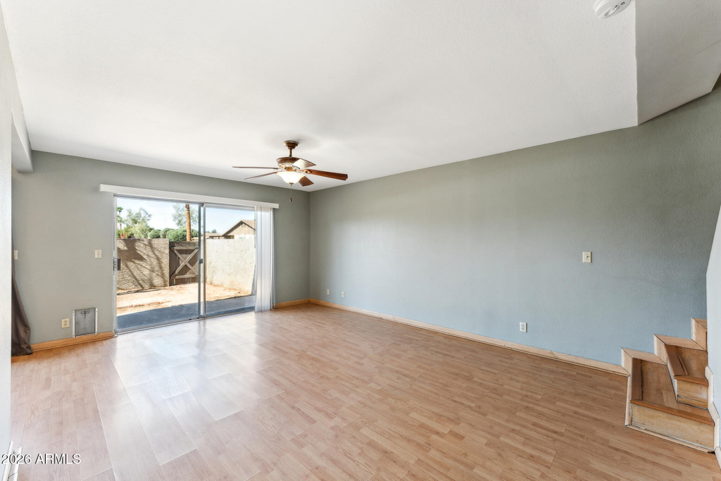2338 W Lindner Avenue - Photo 2