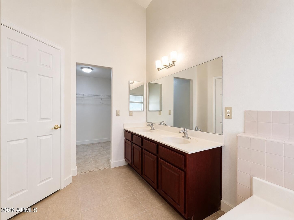 43250 W Estrada Street - Photo 21