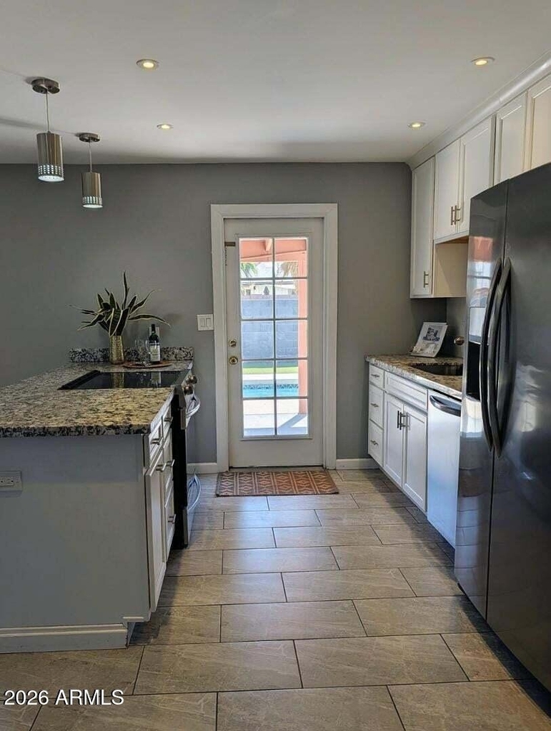 1711 S Hardy Drive - Photo 7
