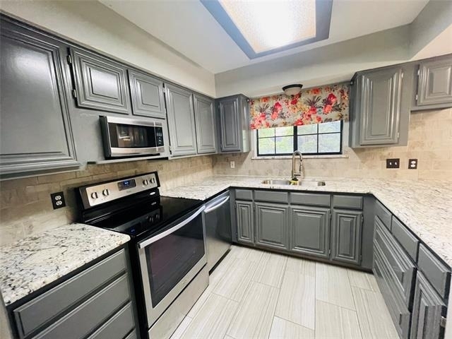 2 Hastings Court - Photo 2