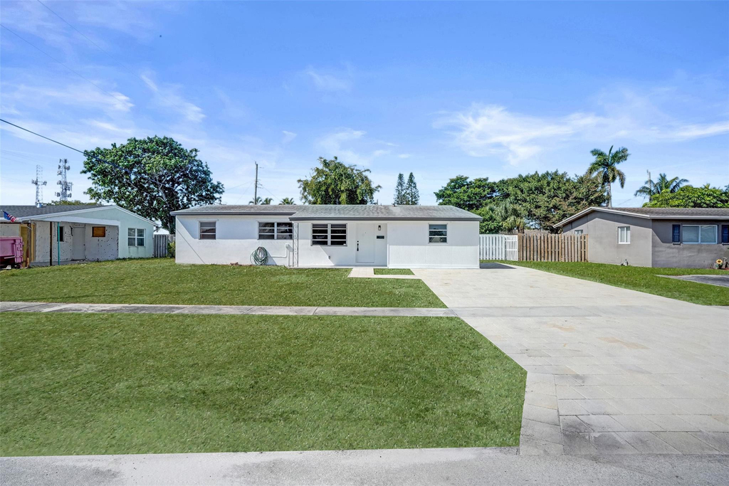 1437 Sw 1st Avenue - Photo 0