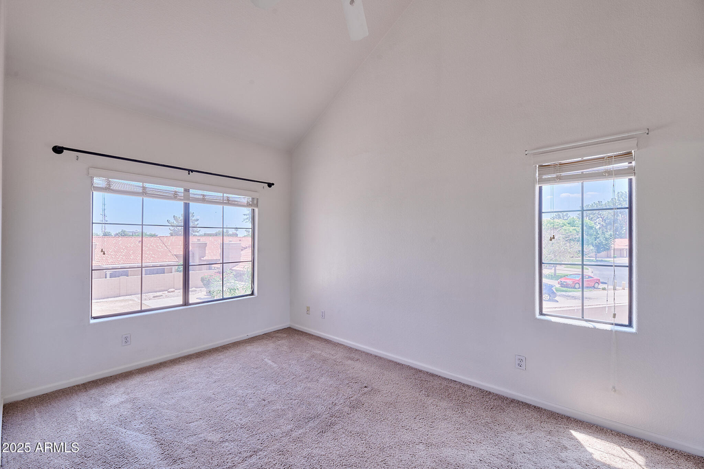 1001 N Pasadena -- - Photo 12