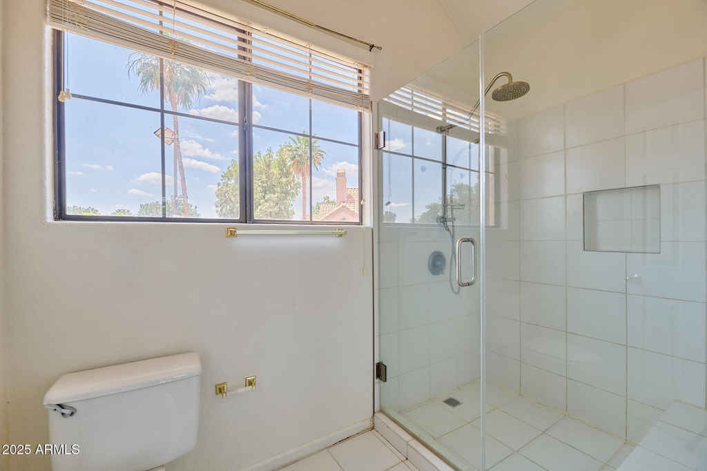 1001 N Pasadena -- - Photo 17