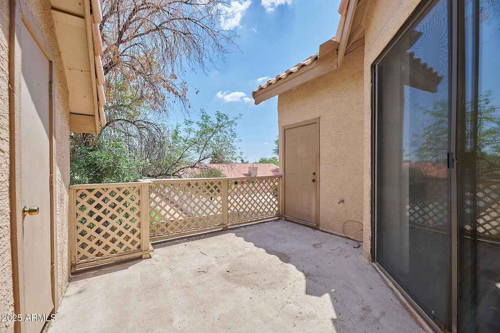 1001 N Pasadena -- - Photo 20
