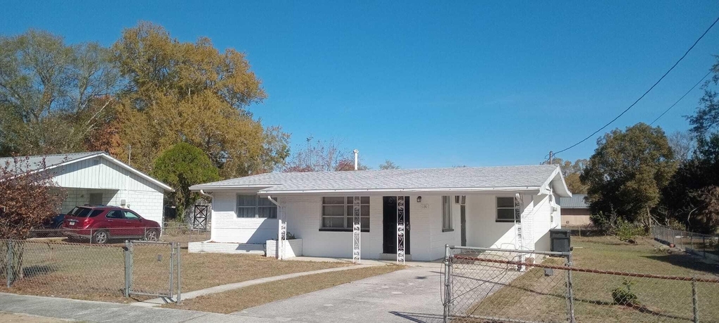 131 E Camphor Street - Photo 20
