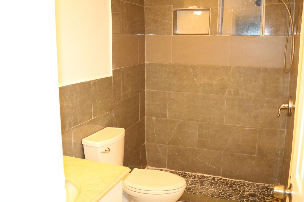1920 N 65th Way - Photo 7
