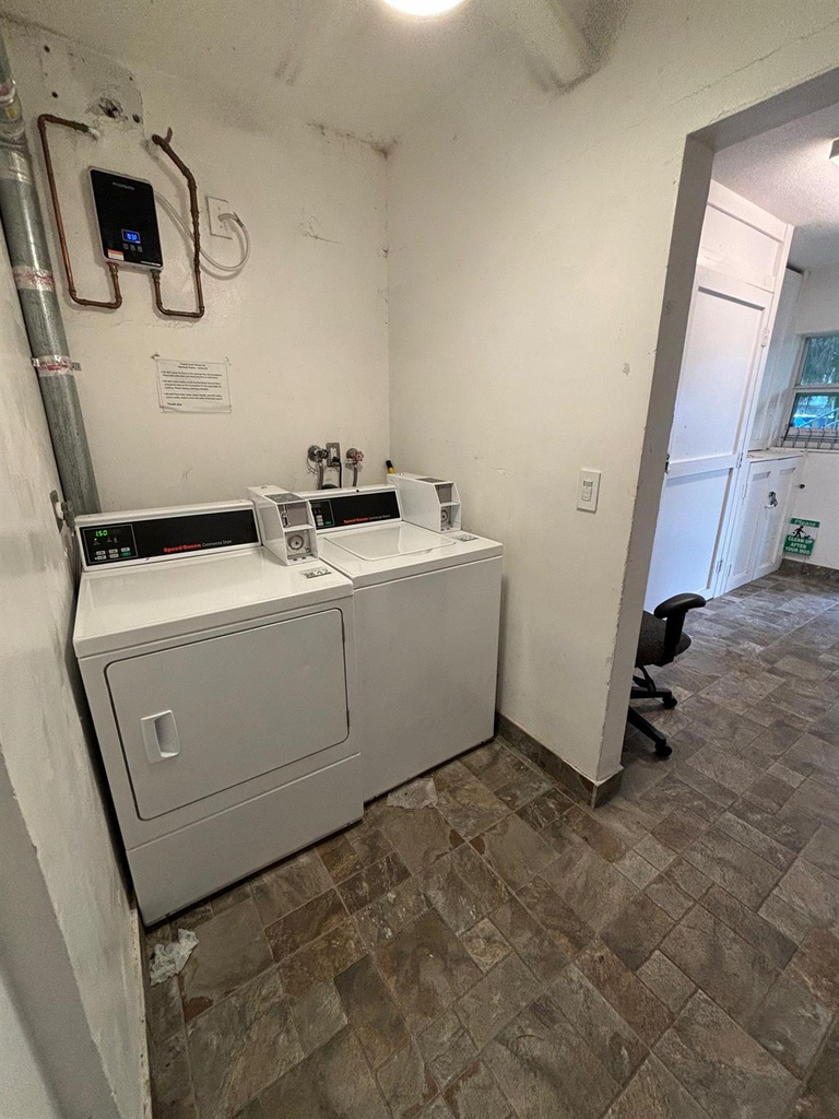 1301 N 12th Court - Photo 15