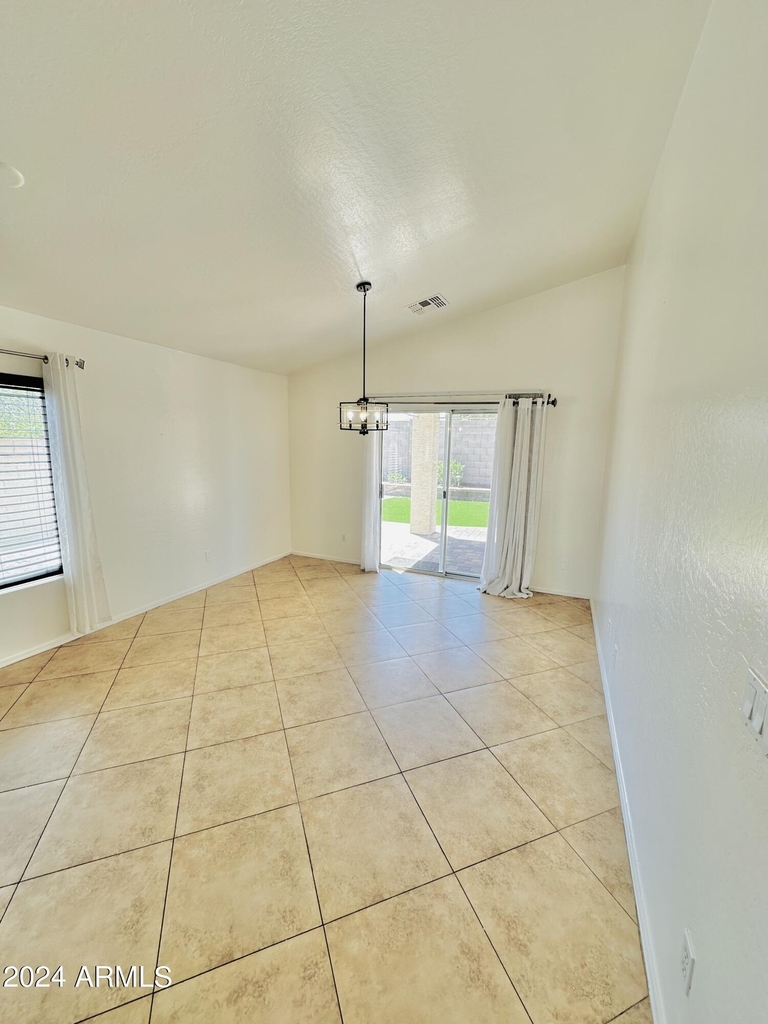 192 N 222nd Drive - Photo 7