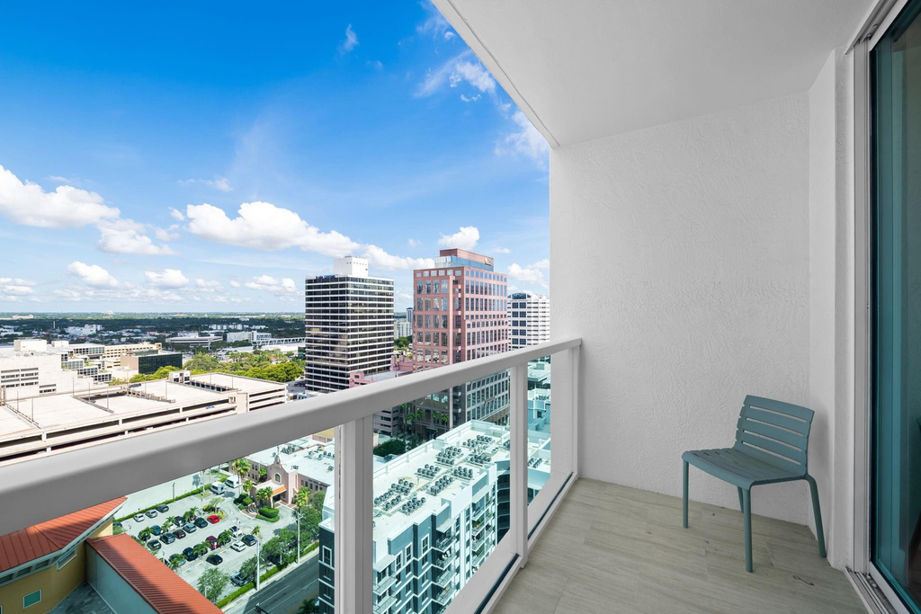 350 Se 2nd Street - Photo 14
